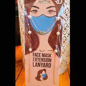 mask or glasses pearl necklace holder